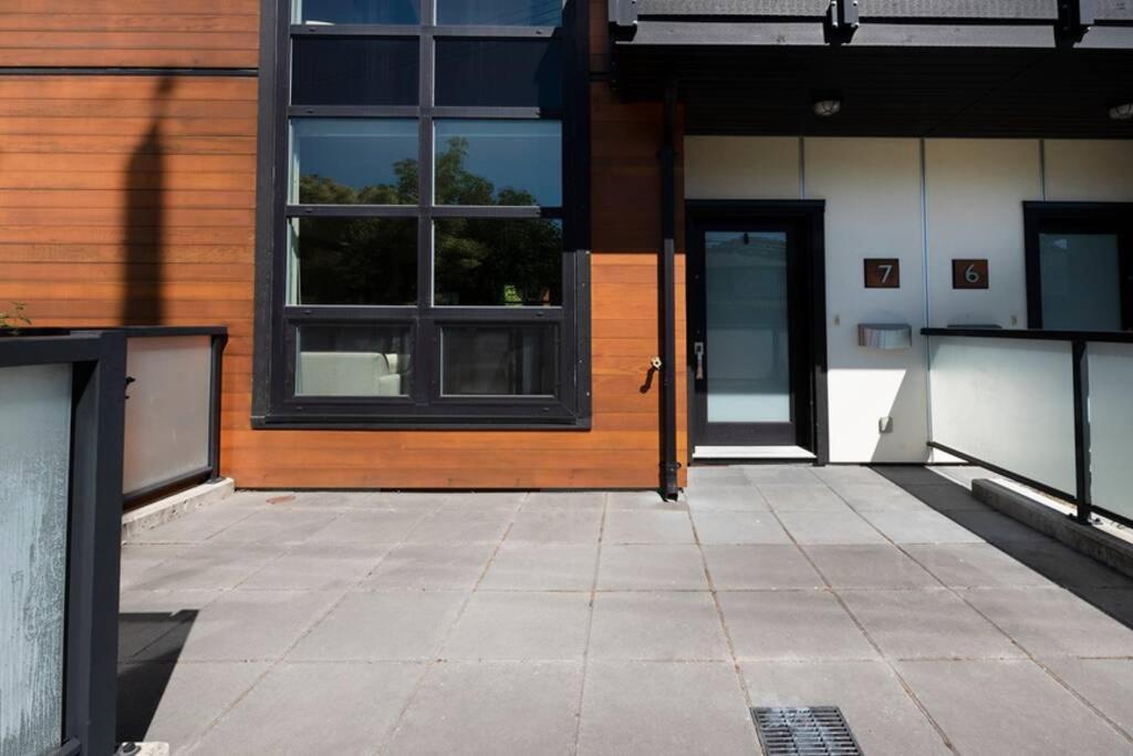 Cedar Hill Sunlit Stay - Bright Spacious & Modern Victoria Luaran gambar