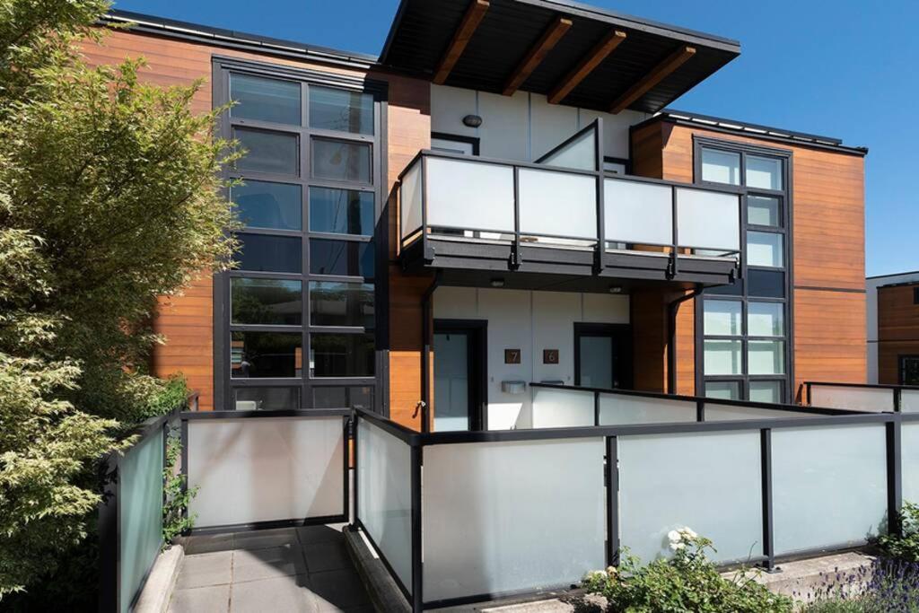 Cedar Hill Sunlit Stay - Bright Spacious & Modern Victoria Luaran gambar