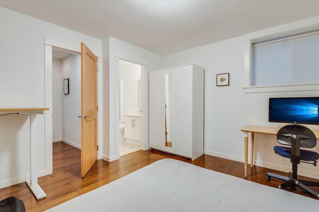 Cedar Hill Sunlit Stay - Bright Spacious & Modern Victoria Luaran gambar