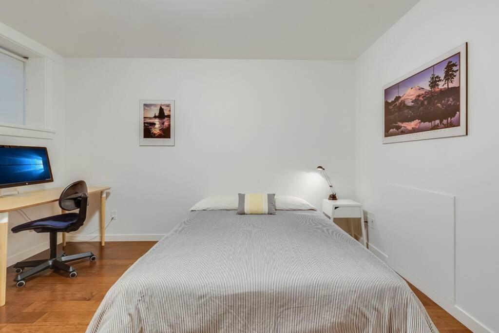 Cedar Hill Sunlit Stay - Bright Spacious & Modern Victoria Luaran gambar