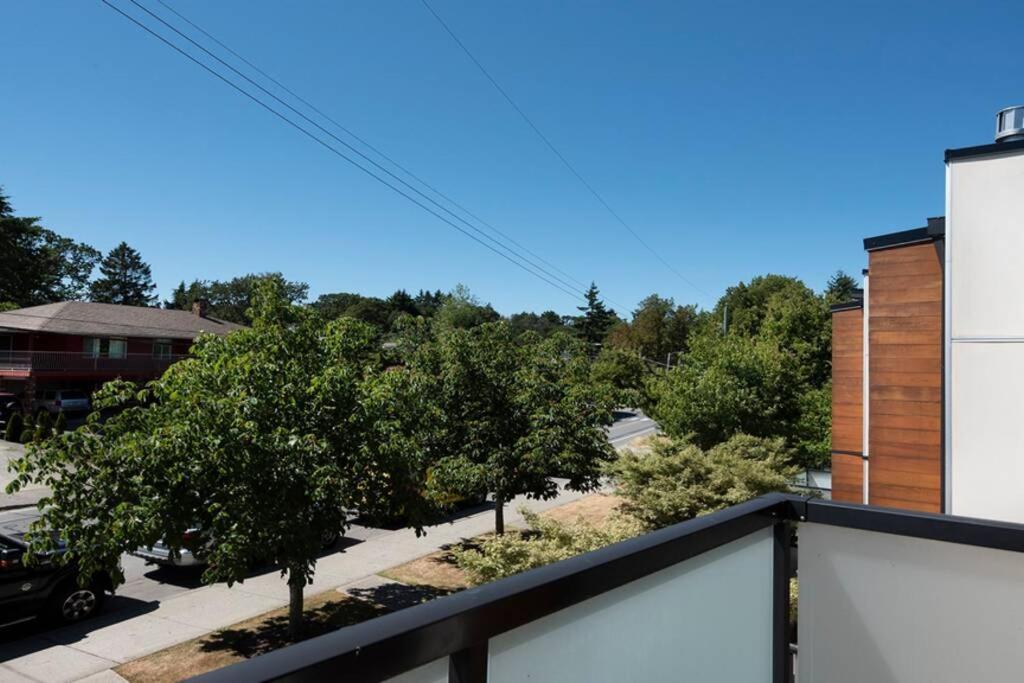 Cedar Hill Sunlit Stay - Bright Spacious & Modern Victoria Luaran gambar